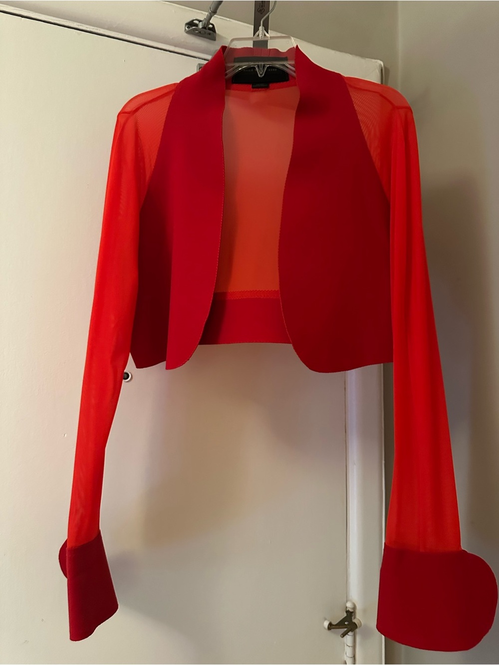 MARIE SAINT PIERRE x Hangar 9 
EXCLUSIVE 
EVISE bolero jacket